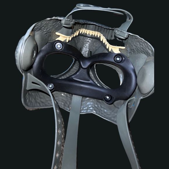 RARE Mattel Jurassic World Dominion VELOCIRAPTOR BLUE Dinosaur Dino Mask - Picture 3 of 4